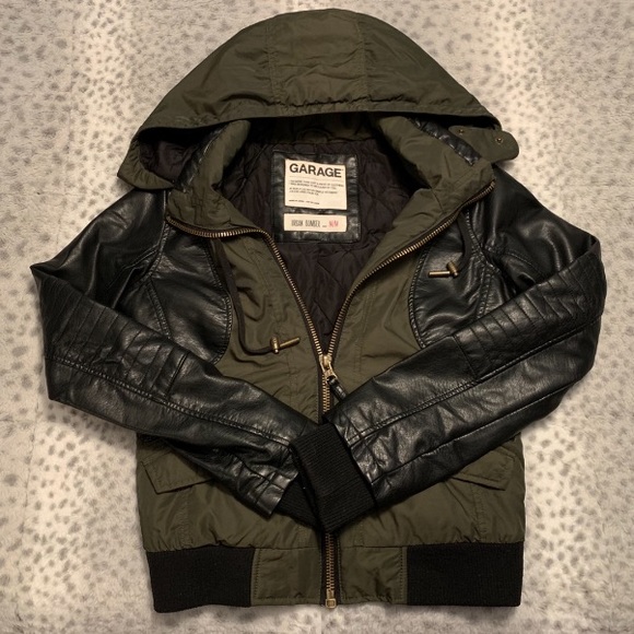 ‼️SOLD‼️Garage khaki urban bomber fall spring coat. - Picture 1 of 8